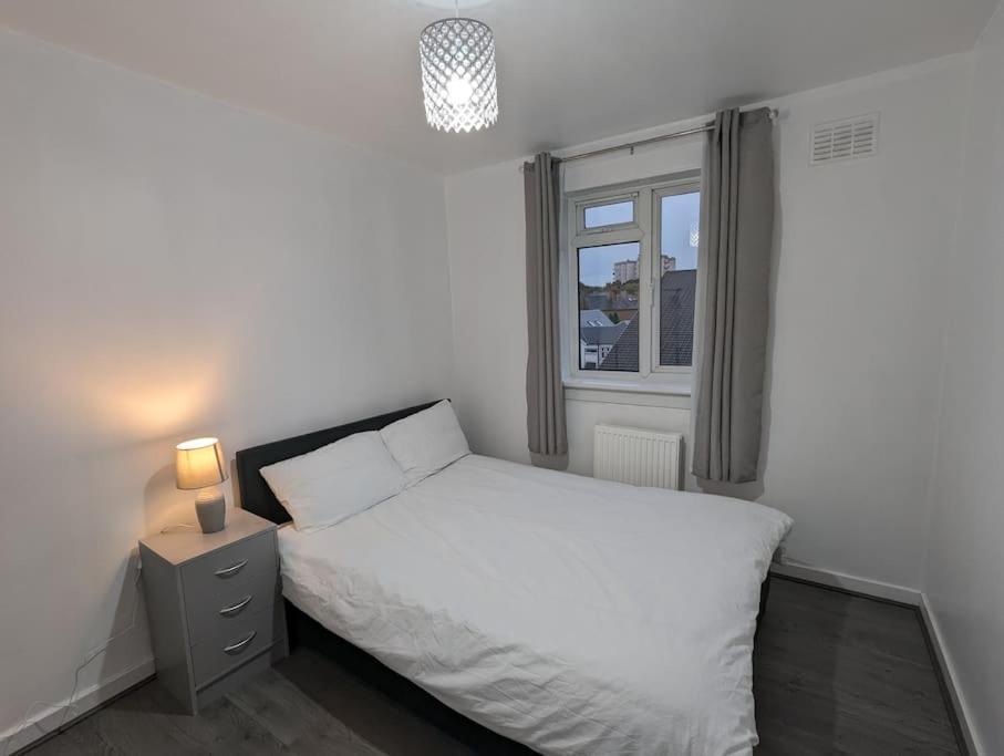 3 Bedroom Apartment Sleeps 8 Единбург Екстер'єр фото