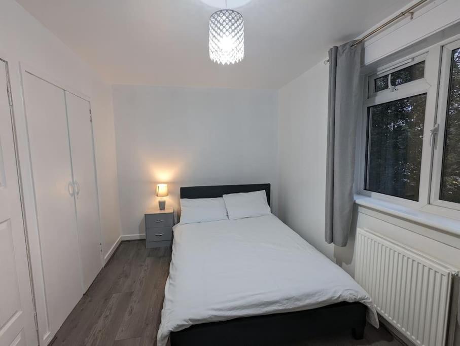 3 Bedroom Apartment Sleeps 8 Единбург Екстер'єр фото