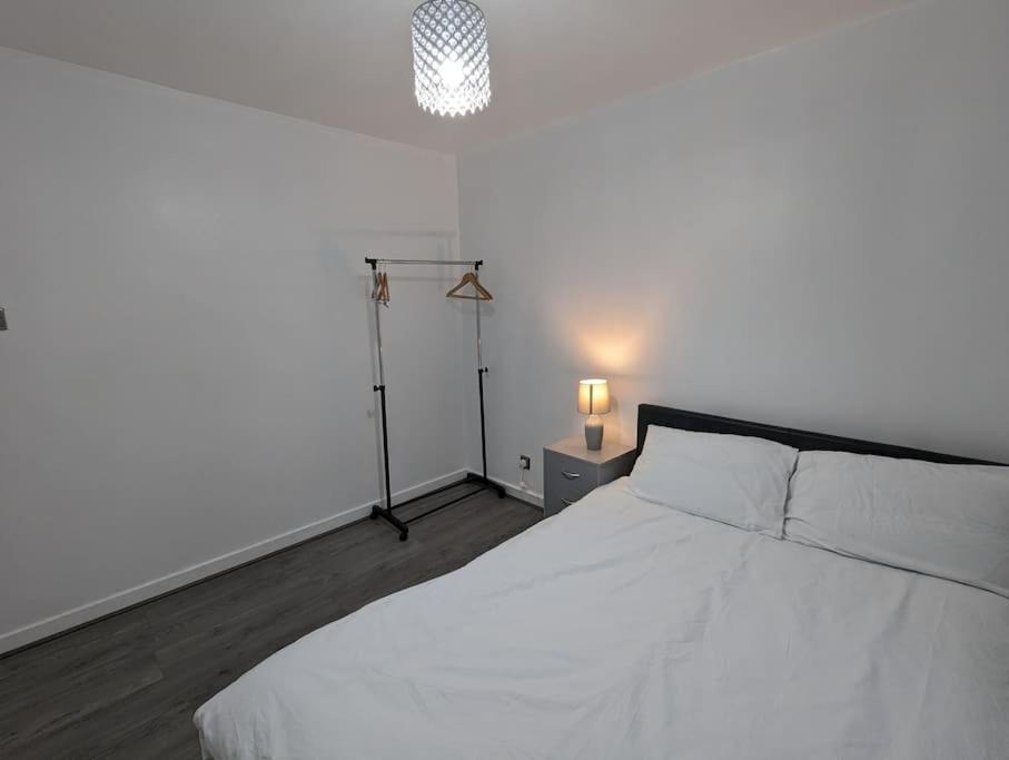 3 Bedroom Apartment Sleeps 8 Единбург Екстер'єр фото