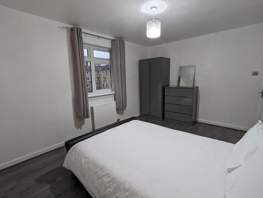 3 Bedroom Apartment Sleeps 8 Единбург Екстер'єр фото